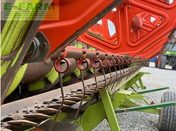 Combine harvester CLAAS