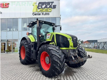 Farm tractor CLAAS Axion 920