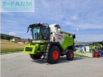 Combine harvester CLAAS