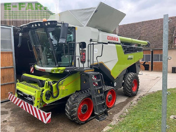Combine harvester CLAAS Lexion