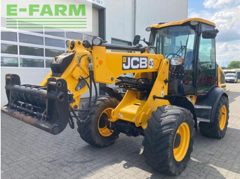 Mini excavator JCB tm220t4a: picture 2