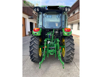 Farm tractor John Deere 5100M: picture 5 Farm tractor John Deere 5100M: picture 5
