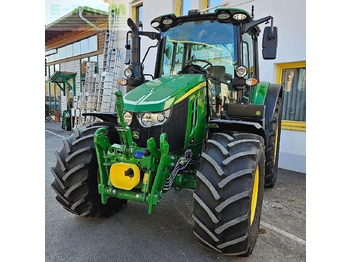 Farm tractor John Deere 6120m: picture 3