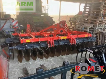Cultivator KUHN