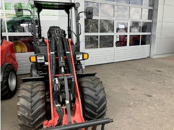 Compact loader Manitou mla 3-25: picture 3