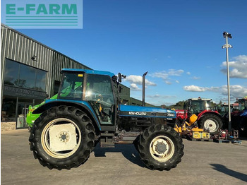 Farm tractor NEW HOLLAND