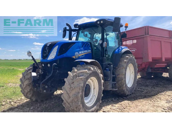 Farm tractor NEW HOLLAND T7