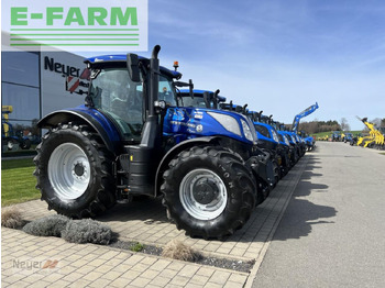 Farm tractor NEW HOLLAND T7