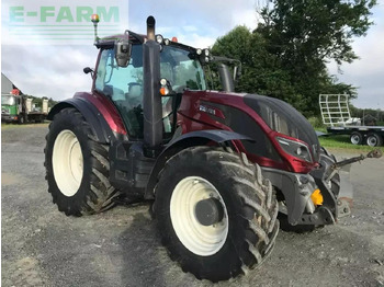 Farm tractor VALTRA T214