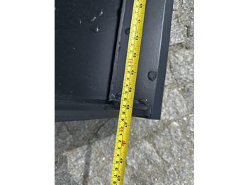 New Bucket Big Böschungslöffel 120cm mit Martin M3 Aufnahme: picture 3 New Bucket Big Böschungslöffel 120cm mit Martin M3 Aufnahme: picture 3