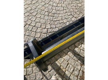 New Forks for Material handling equipment Big Palettengabel 2 t mit Bobcat Teleskoplader Aufnahme: picture 4