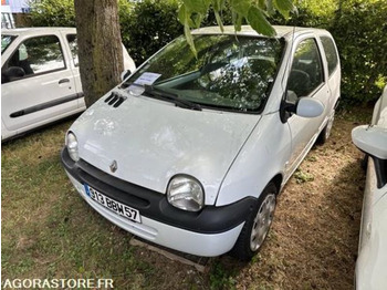 Car RENAULT