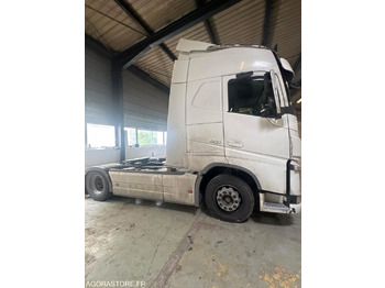 Tractor unit VOLVO FH 500 - 744 180 km - 2015: picture 2