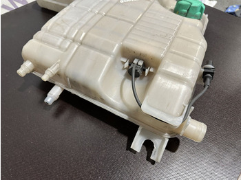 Expansion tank for Truck DAF XG: picture 4