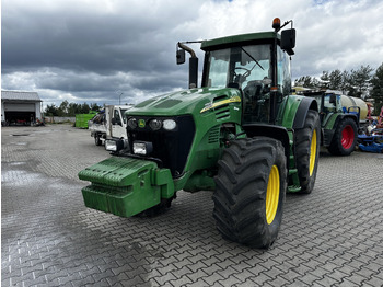 Farm tractor JOHN DEERE 7020 Series