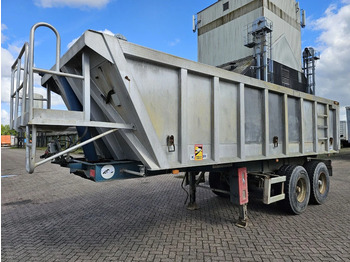 Tipper semi-trailer