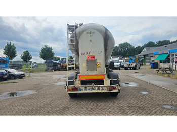Tank semi-trailer SPITZER Eurovrac Silo 43m3: picture 3