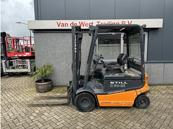 Electric forklift STILL