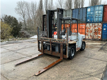 Forklift CATERPILLAR DP
