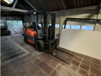 Forklift TOYOTA