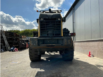 Wheel loader Komatsu WA270-8EO: picture 4