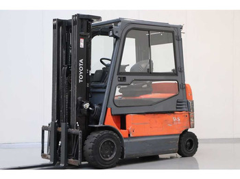 Forklift TOYOTA