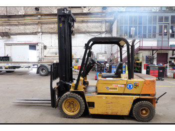 Forklift CATERPILLAR
