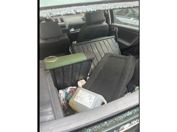 Sedan Volkswagen Polo: picture 2