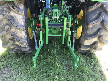 Farm tractor John Deere 5075E: picture 3