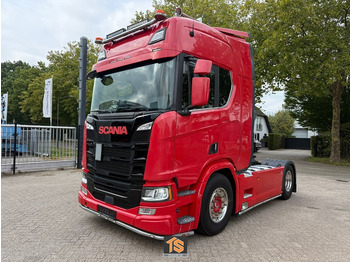 Tractor unit SCANIA R 650