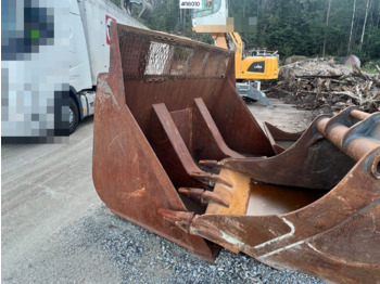 Excavator bucket