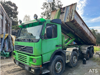 Hook lift truck VOLVO FM12