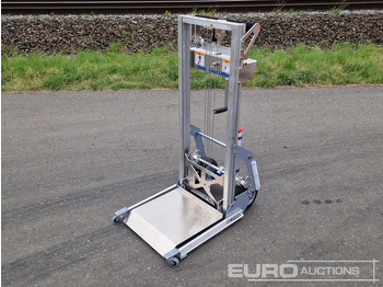 Material handling equipment GENIE