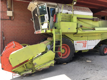 Combine harvester CLAAS Dominator