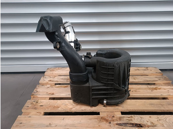 Air intake system for Truck Nissan CABSTAR: picture 3