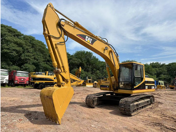 Crawler excavator CATERPILLAR 320B: picture 2