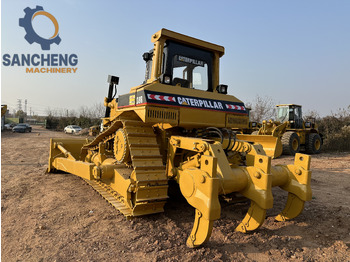Bulldozer CATERPILLAR D8R: picture 2