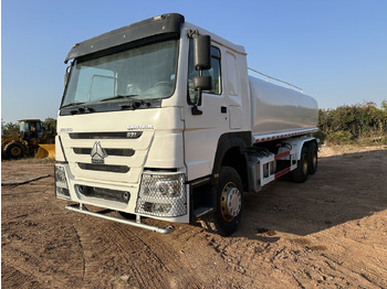 Tank truck SINOTRUK HOWO