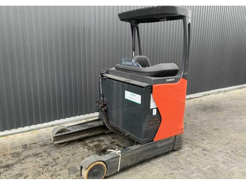 Reach truck LINDE R16