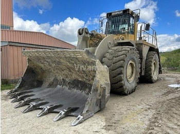 Loader CATERPILLAR