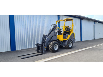Compact loader EUROTRAC