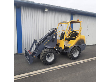 Compact loader EUROTRAC