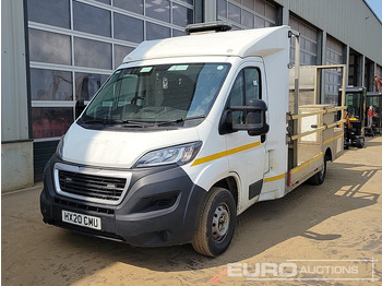 Flatbed van PEUGEOT Boxer
