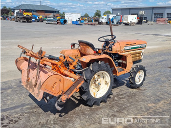 Compact tractor Kubota B1502: picture 5