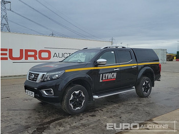Pickup truck NISSAN Navara