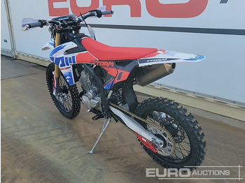 Motorcycle Unused 2025 Apollo Storm 300cc Motorcross Bike, 21" Front, 18" Rear Tyres, Electric Start, Air Cooled, Hydraulic Suspension, Disc Brakes, Lighting Kit (UNASSEMBLED): picture 3 Motorcycle Unused 2025 Apollo Storm 300cc Motorcross Bike, 21" Front, 18" Rear Tyres, Electric Start, Air Cooled, Hydraulic Suspension, Disc Brakes, Lighting Kit (UNASSEMBLED): picture 3