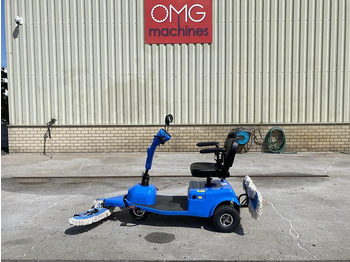 Road sweeper