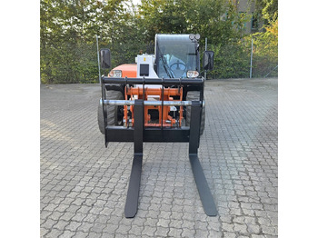 Telescopic handler Snorkel SR626E: picture 5