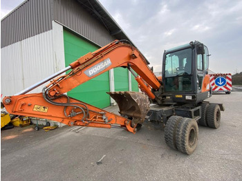 Wheel excavator Doosan DX 55W: picture 3