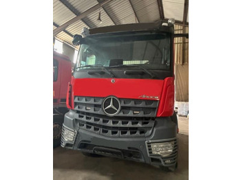 Tractor unit Mercedes AROCS 2046: picture 4